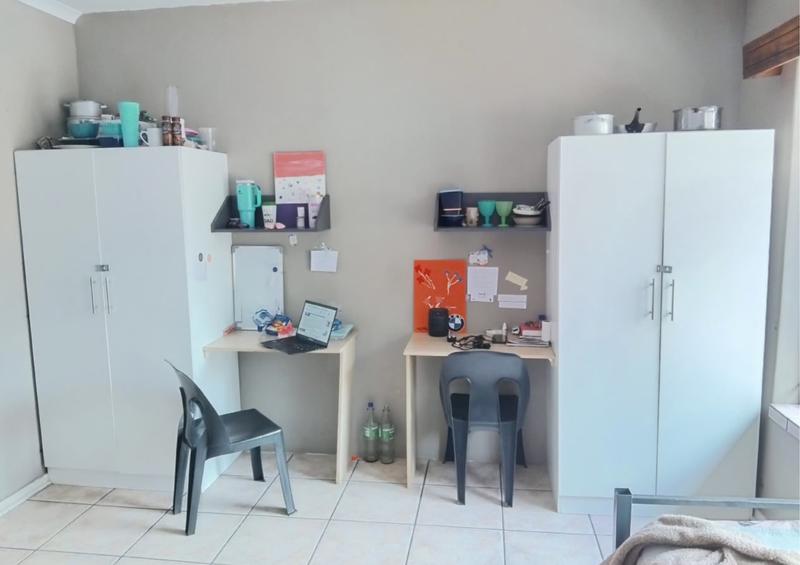 To Let 10 Bedroom Property for Rent in Die Bult North West